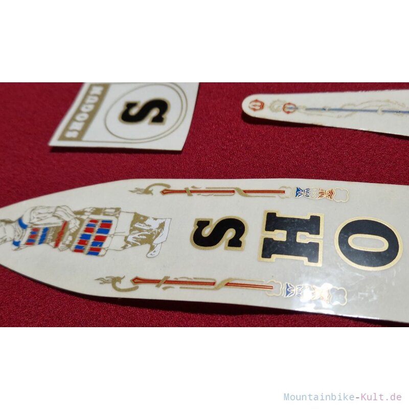 Tansania Herzflagge Aufkleber Set - 4 Stück Vinyl-Sticker 15cm Für Auto, Laptop & Koffer