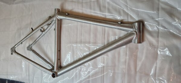 rennrad rahmen stahl neu BSFHQS Cr-mo Fahrrad 700C Rahmenset 44 47 50 53cm Scheibenbremsrahmen Steckachsenrahmen 100/142mm Mit Carbonfaser Gabeln BSA BB68mm(Gunmetal,53cm) Sport & Freizeit Step 1 - Select Frame Material:Flat Bar - Aluminum GD GRIP DIVISION ® Category:Fahrräder_RockShox Recon Silver RL 29 Zoll 100mm remote 15x110 taper