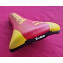 Selle Bassano Vuelta Vision Sattel, gelb/rot, Baujahr 1996, NEU