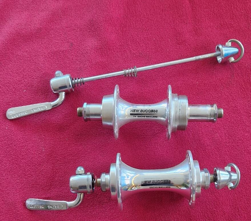 geschwindigkeitsrechner rennrad 21/27 Geschwindigkeit 26 Zoll Variable Geschwindigkeit Bend Lenker für männliche und weibliche Studenten Part 3: Tire Pressure braketype-disc-hydraulic Frame size:M Plus - 671 to 773mm saddle height
