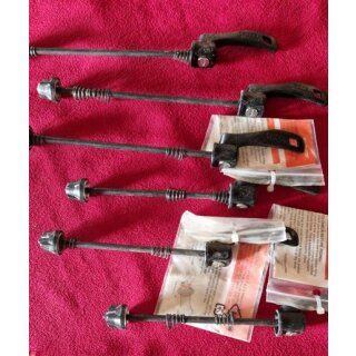 Konvolut aus 3 Paar Shimano Schnellspanner, schwarz, NEU