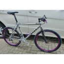 Selle Bassano Vuelta Sattel, schwarz, CrMo, NEU, Risse in Kunststoff-Unterteil + Leder seitlich lose