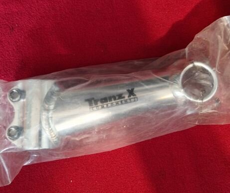 Tranz-X Vorbau, 1 1/8" Ahead, 125mm, 15°, silber, NEU