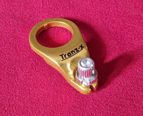Tranz-X Bremszuggenhalter 25,4mm, für 1" geschraubte Steuersätze, inkl. Einstellschraube, gold, NEU