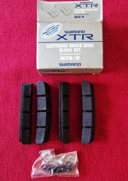 Shimano XTR BR-M910 Bremsgummis M70/R, NEU, OVP, 4 Stück