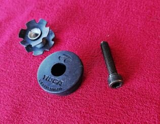 Tioga Steuersatzkappe, Ahead-Cap, 1 1/8" Ahead, inkl. Kralle und Schraube, schwarz, NEU