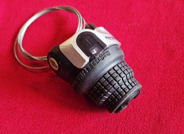 Shimano SL-RS41-7A Revo Shift Schalthebel, 7-fach, rechts, inkl. Schaltzug, NEU
